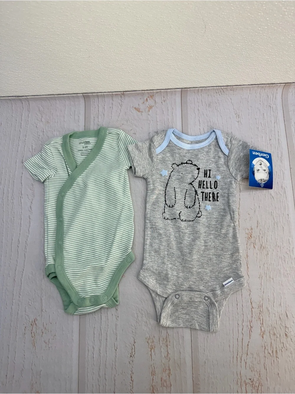 Carter’s Simple Joys Gerber Baby 0-3M 4-Pack Bodysuits Neutral Animal
